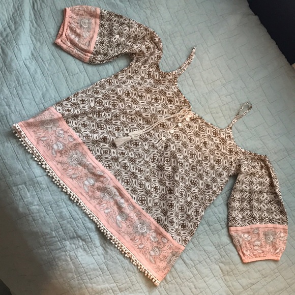 Sun & Shadow Tassel Pom Cold Shoulder Top - Picture 2 of 5